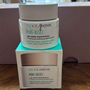 Clarins Pure-Reset Mattifying Hydrating Gel